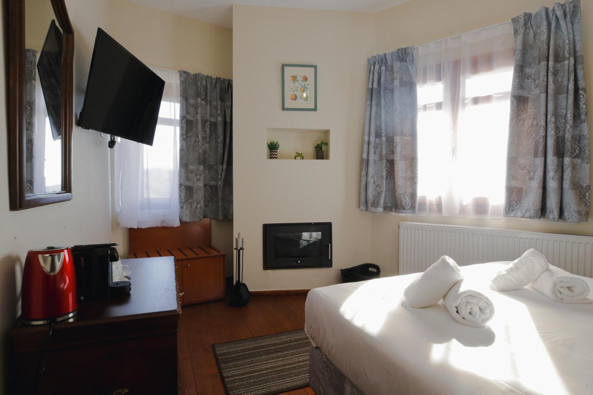 Aurora-Inn Makrinítsa Екстериор снимка