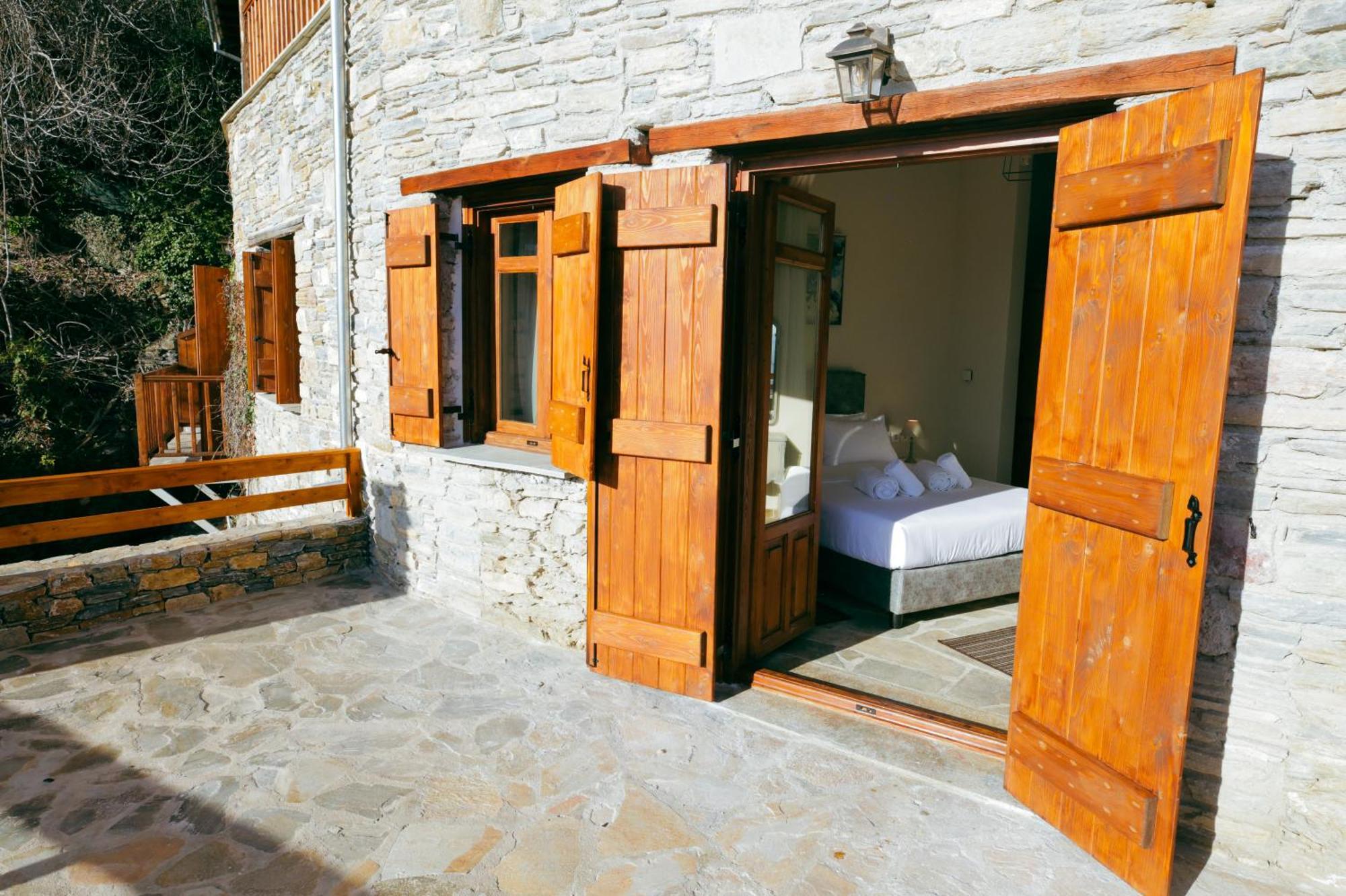Aurora-Inn Makrinítsa Екстериор снимка